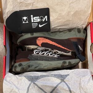 Nike ISPA Sneakers - Black,Orange,green